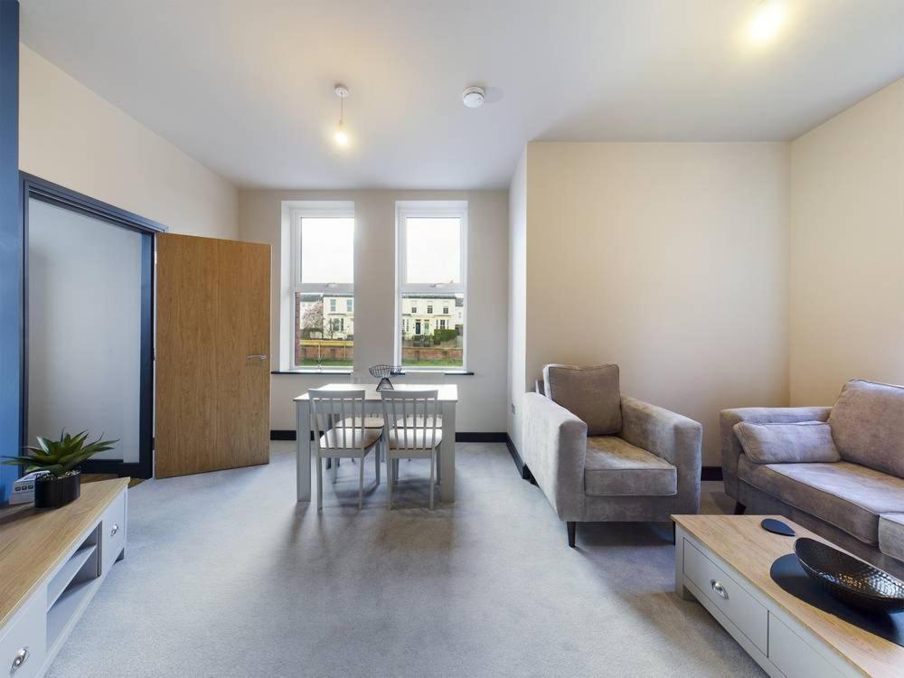 Gibson Manor Apartments Wallasey Dış mekan fotoğraf